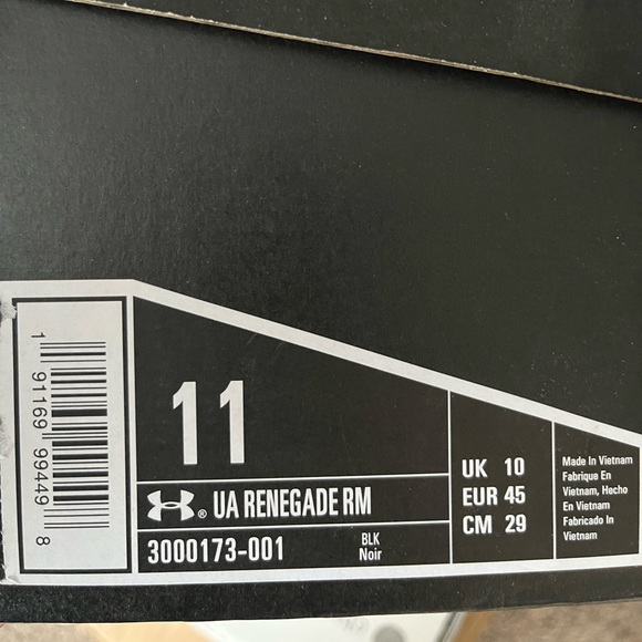 Football Cleats - Picture 2 of 3